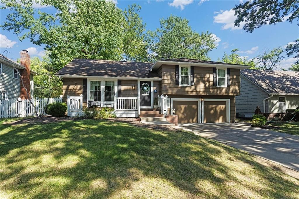 9709 Carter Drive — photo 2