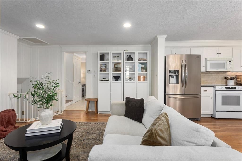 9709 Carter Drive — photo 13