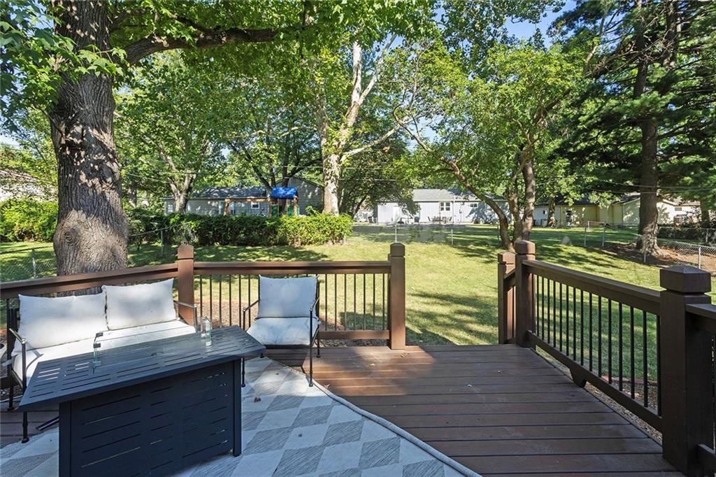 9709 Carter Drive — photo 29