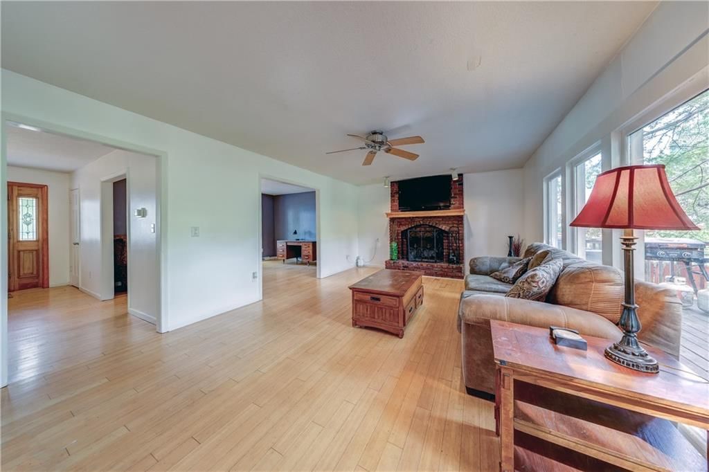 1124 S Winterbrooke Drive — photo 2