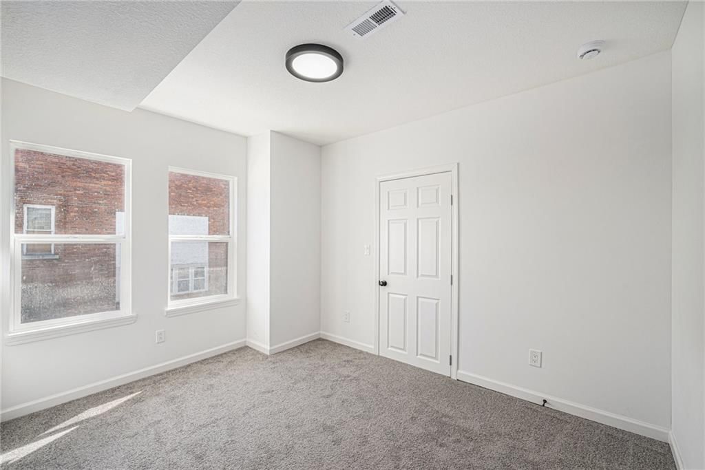 4234 Prospect Avenue — photo 21