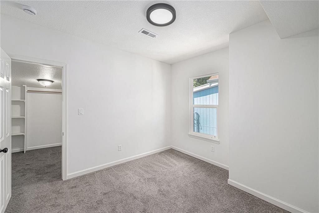 4234 Prospect Avenue — photo 24