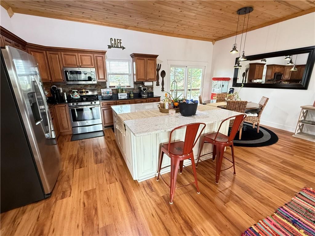 215 NE E Highway Highway — photo 17