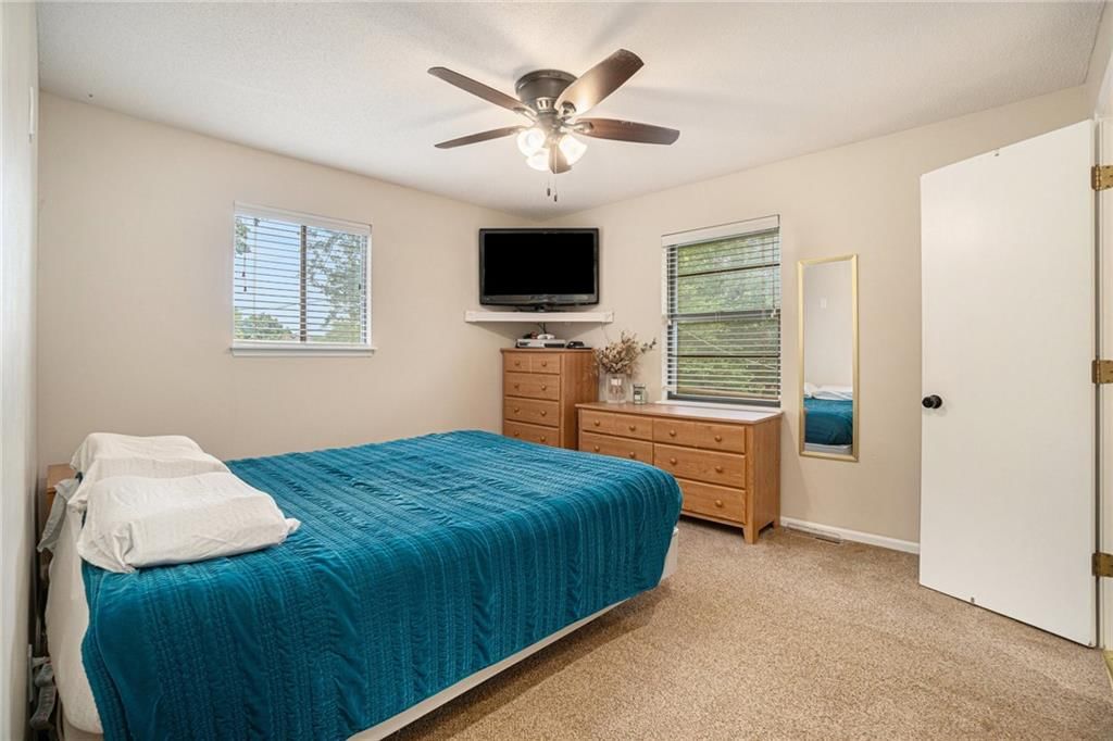 1412 S Pawnee Drive — photo 12