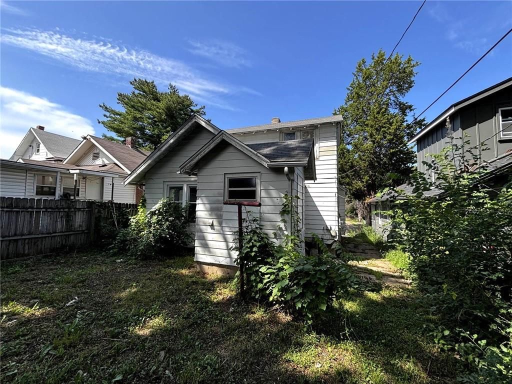 6031 E 14th Street — photo 3