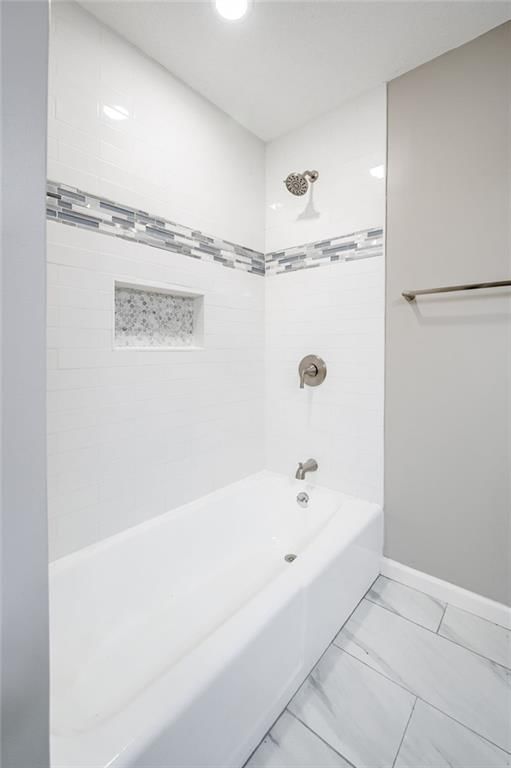 9601 E 89th Street — photo 22