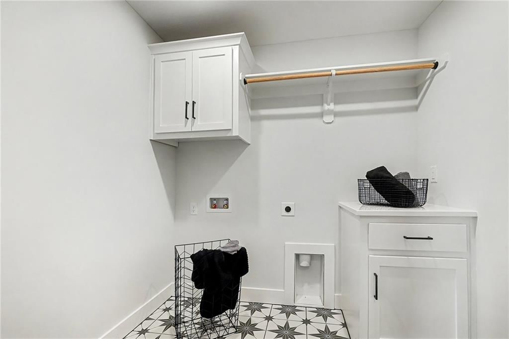 18409 Caenen Street — photo 34