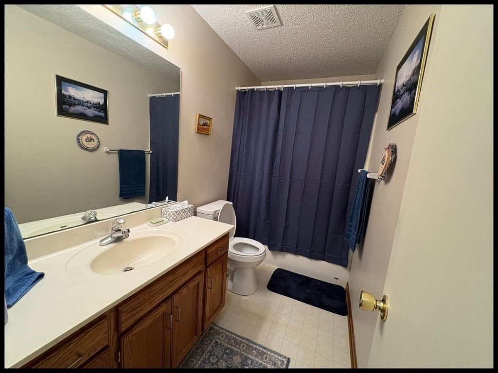 1002 Weschester Court — photo 20