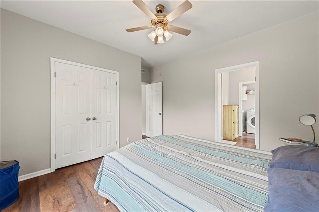 1408 Oak Street — photo 13
