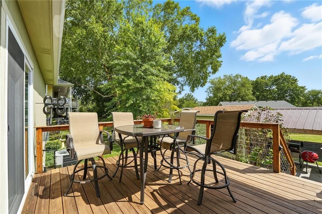 311 Summerset Drive — photo 11
