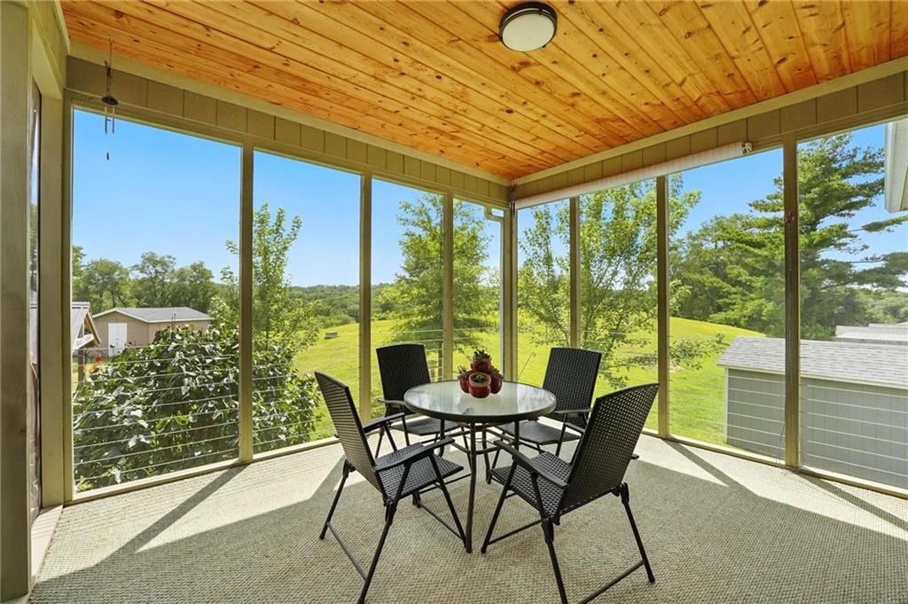 311 Summerset Drive — photo 12