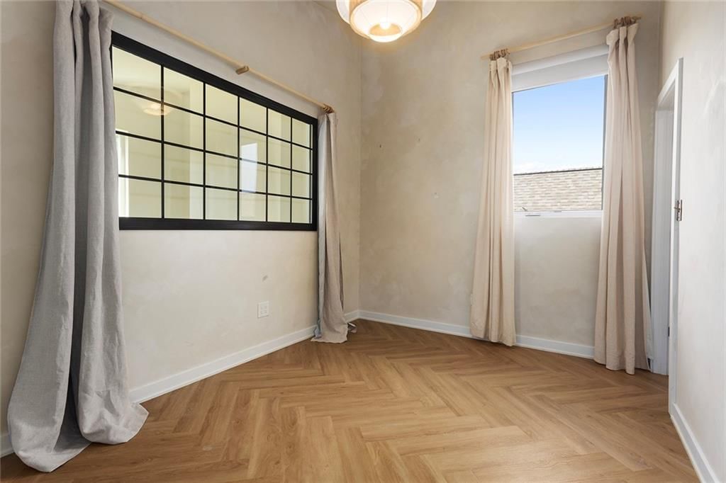 2028 Olive Street — photo 32