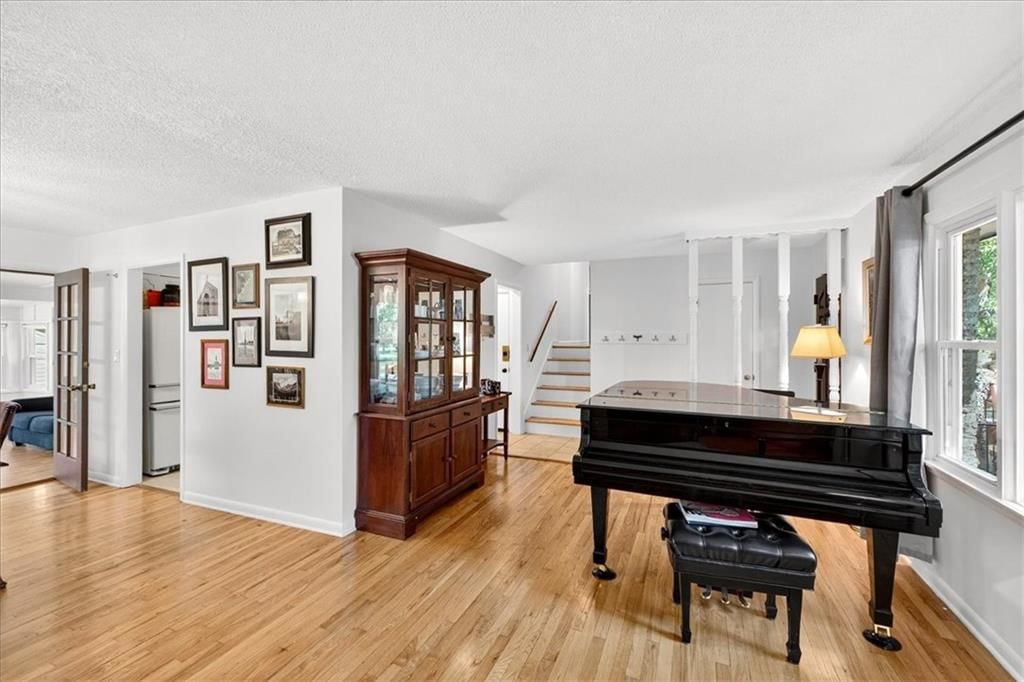508 E 110TH Terrace — photo 8