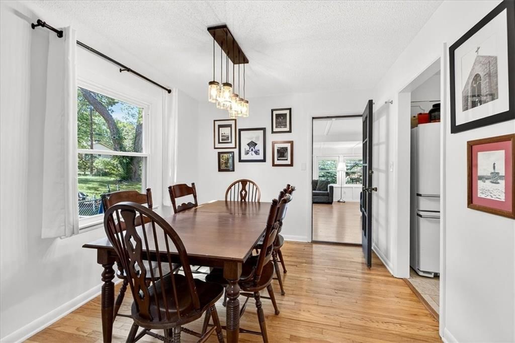 508 E 110TH Terrace — photo 9