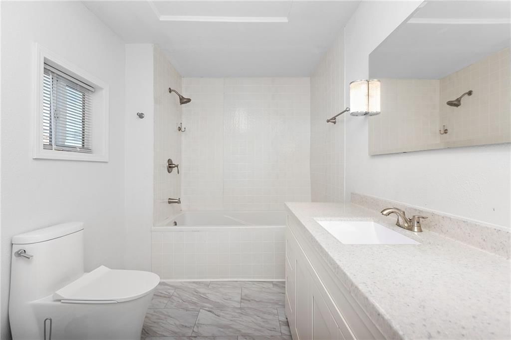 1411 Seneca Street — photo 29