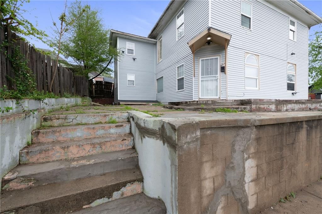1411 Seneca Street — photo 4