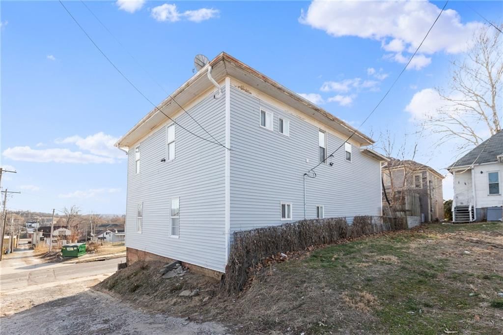 1411 Seneca Street — photo 33