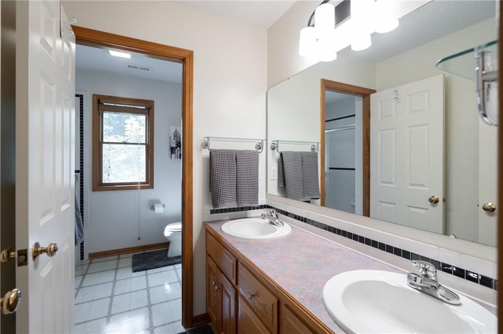 4201 Crofton Court — photo 25