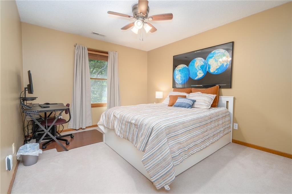 4201 Crofton Court — photo 27