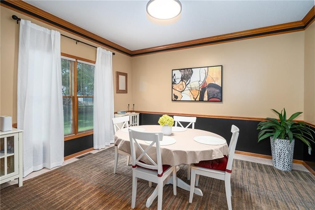 4201 Crofton Court — photo 9