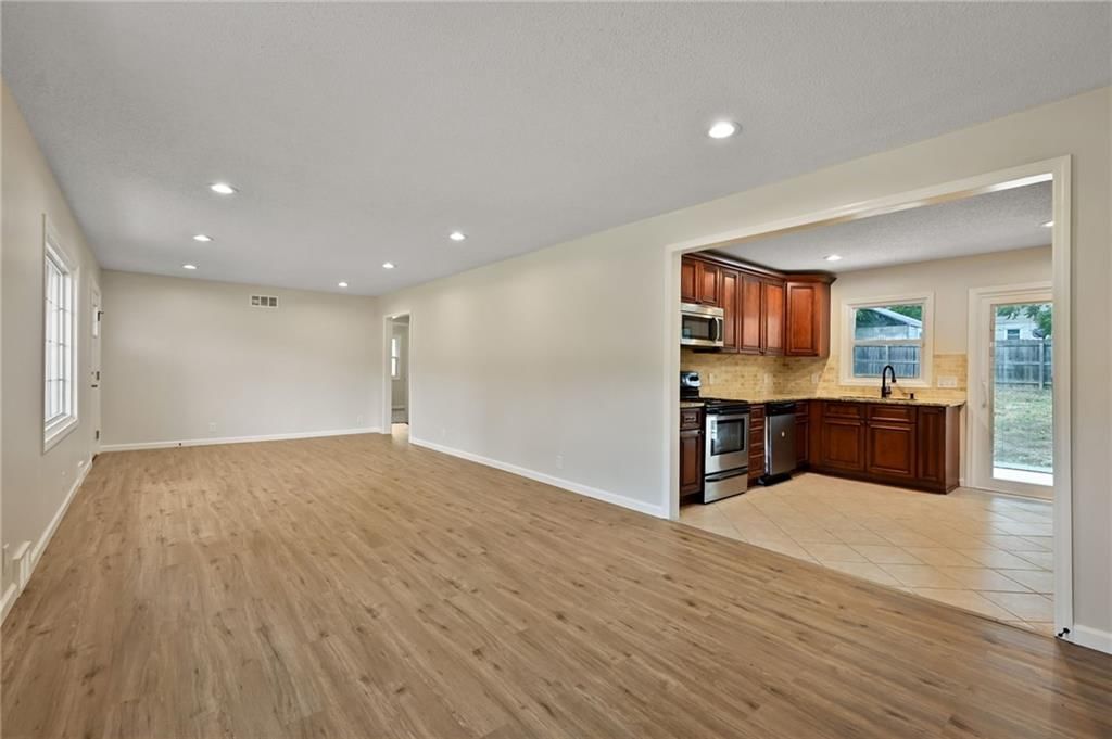 9520 W 59th Terrace — photo 7