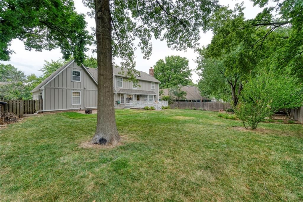 813 NW High Point Drive — photo 34