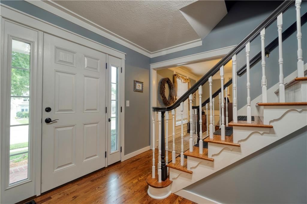 813 NW High Point Drive — photo 5
