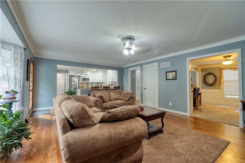 813 NW High Point Drive — photo 7