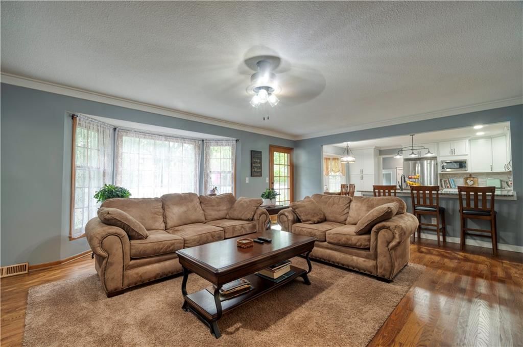 813 NW High Point Drive — photo 10