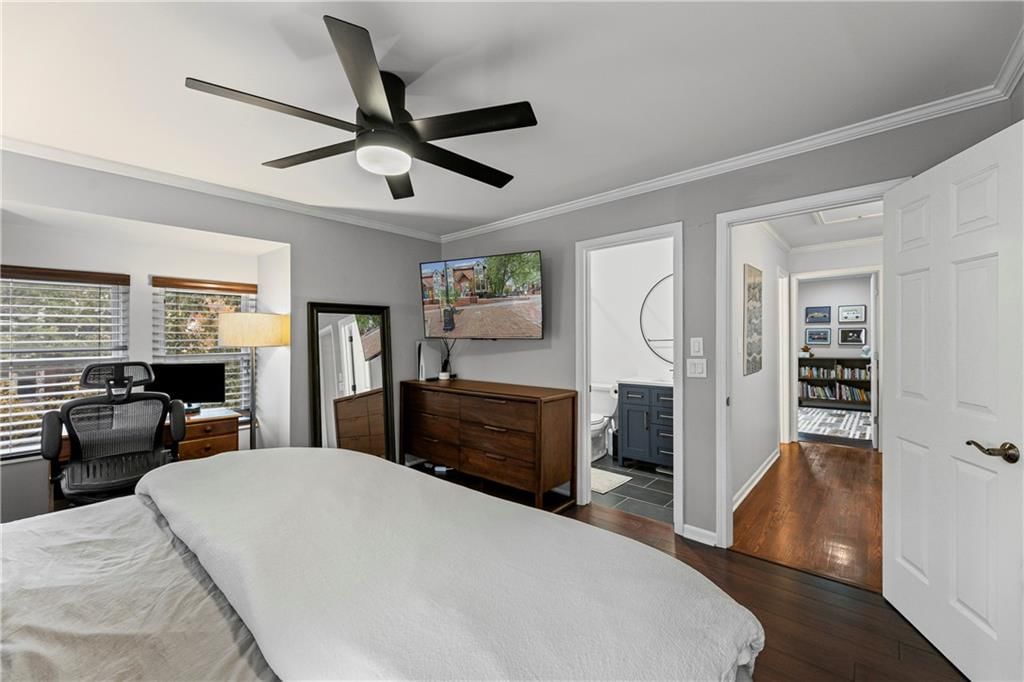 451 W 10th Street — photo 17