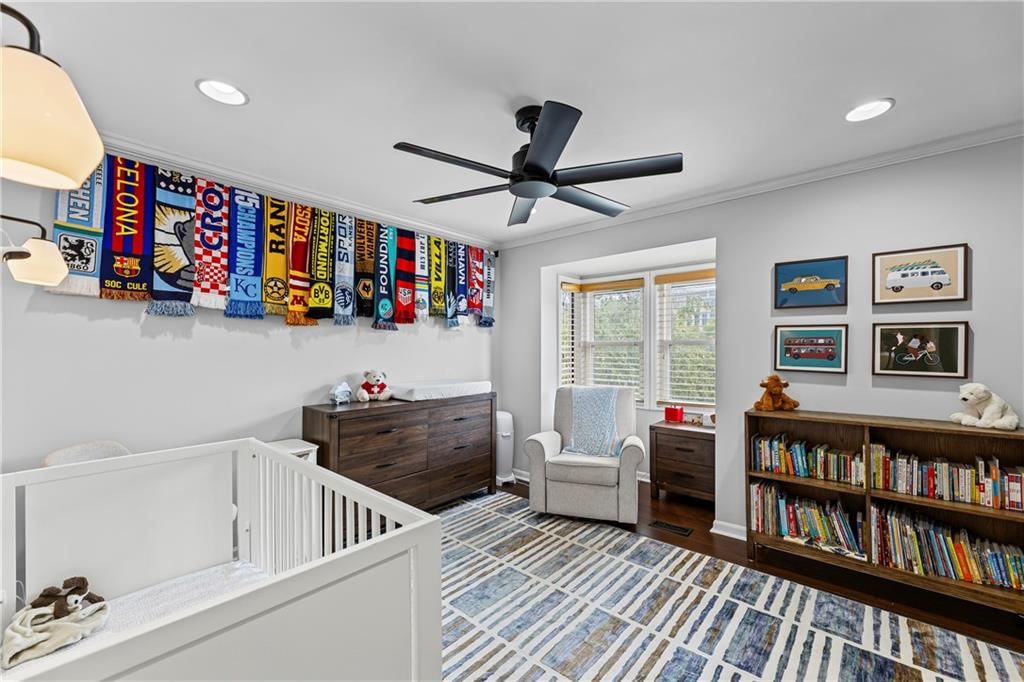 451 W 10th Street — photo 20