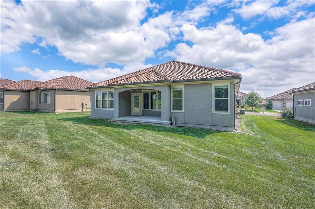1208 SW Pebble Lane — photo 31