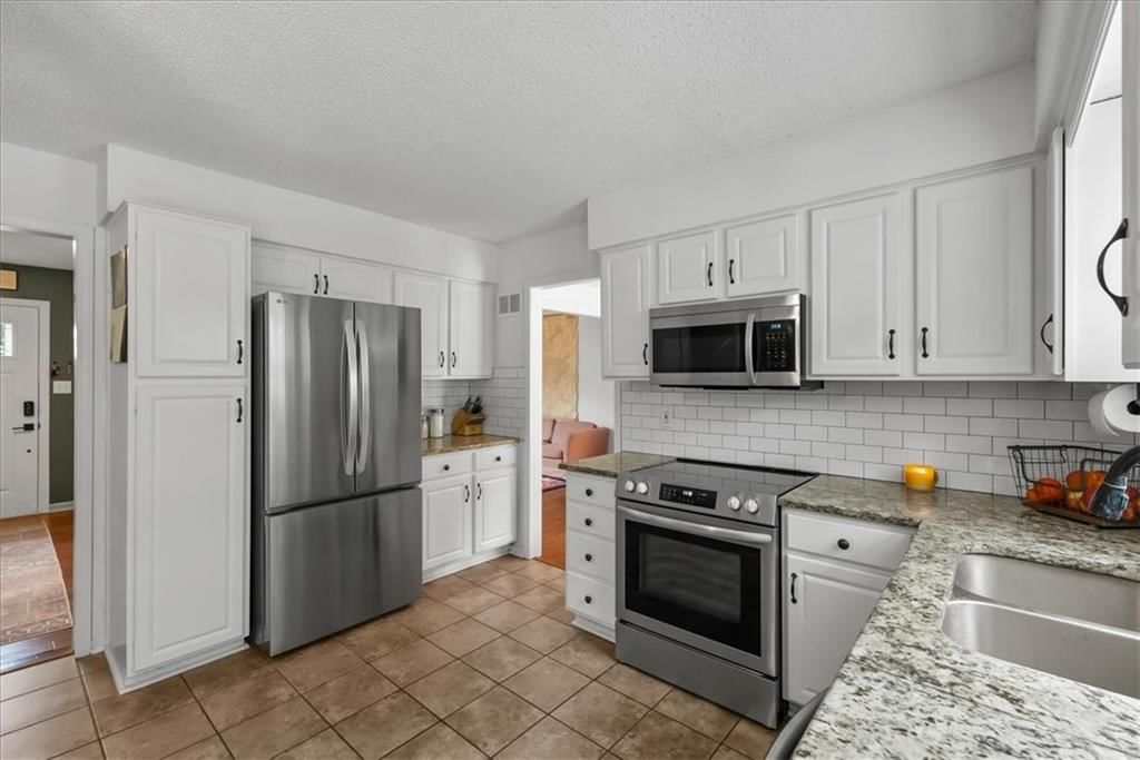 1604 W Cedar Street — photo 12