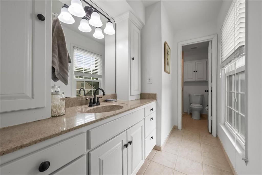 1604 W Cedar Street — photo 18