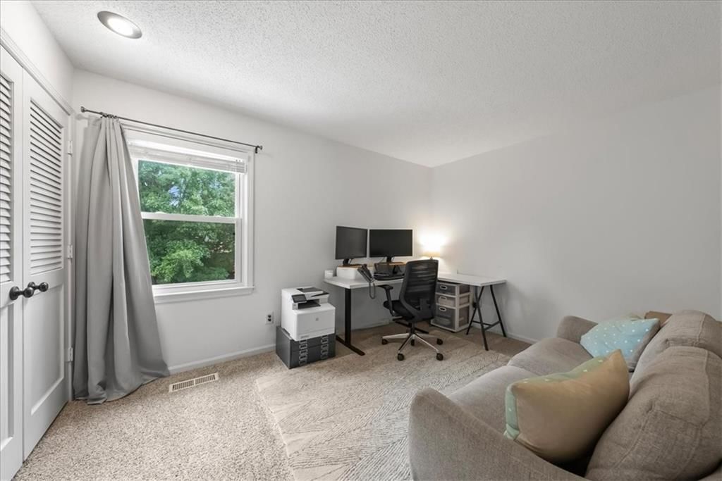 1604 W Cedar Street — photo 21