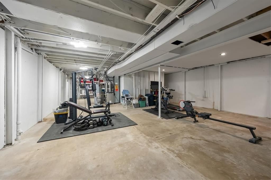 1604 W Cedar Street — photo 25