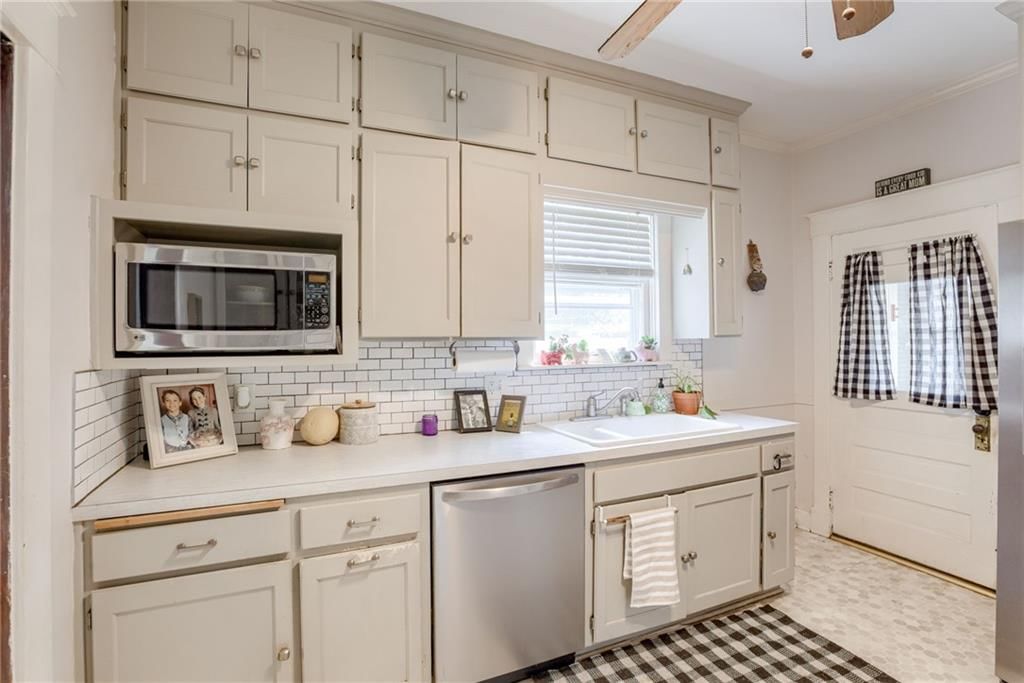 501 W Franklin Street — photo 11
