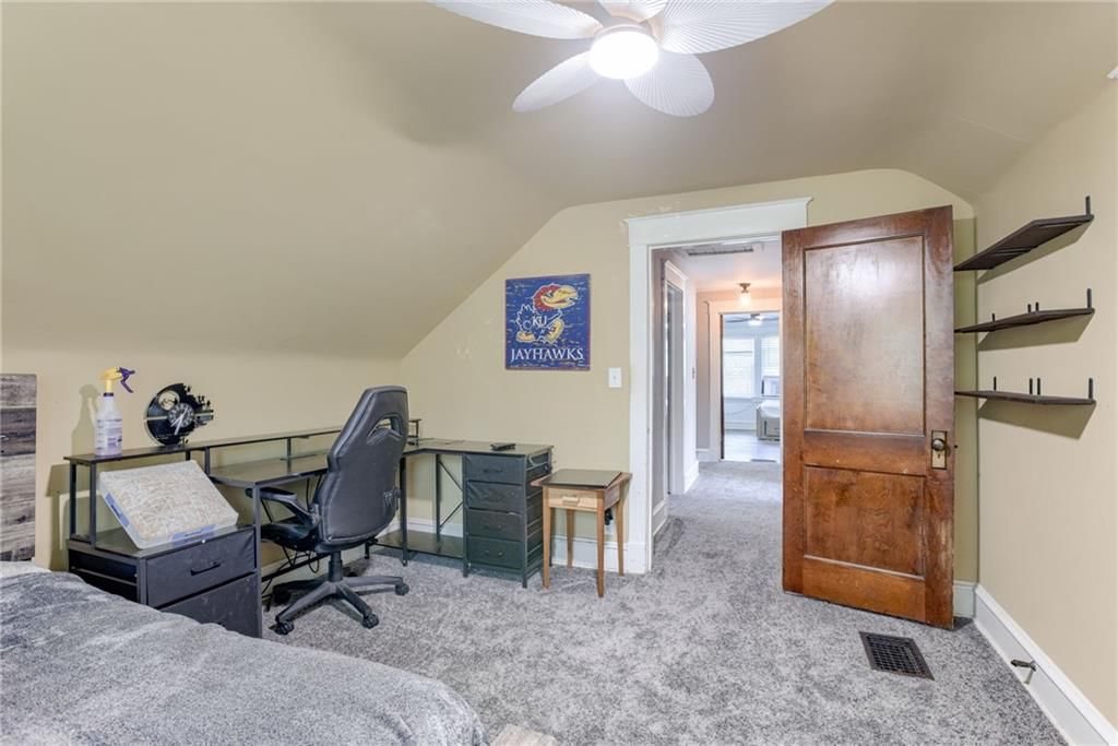 501 W Franklin Street — photo 25