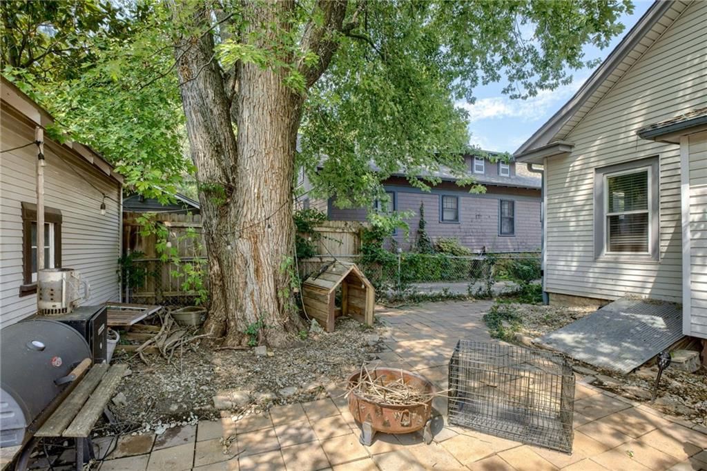 501 W Franklin Street — photo 31