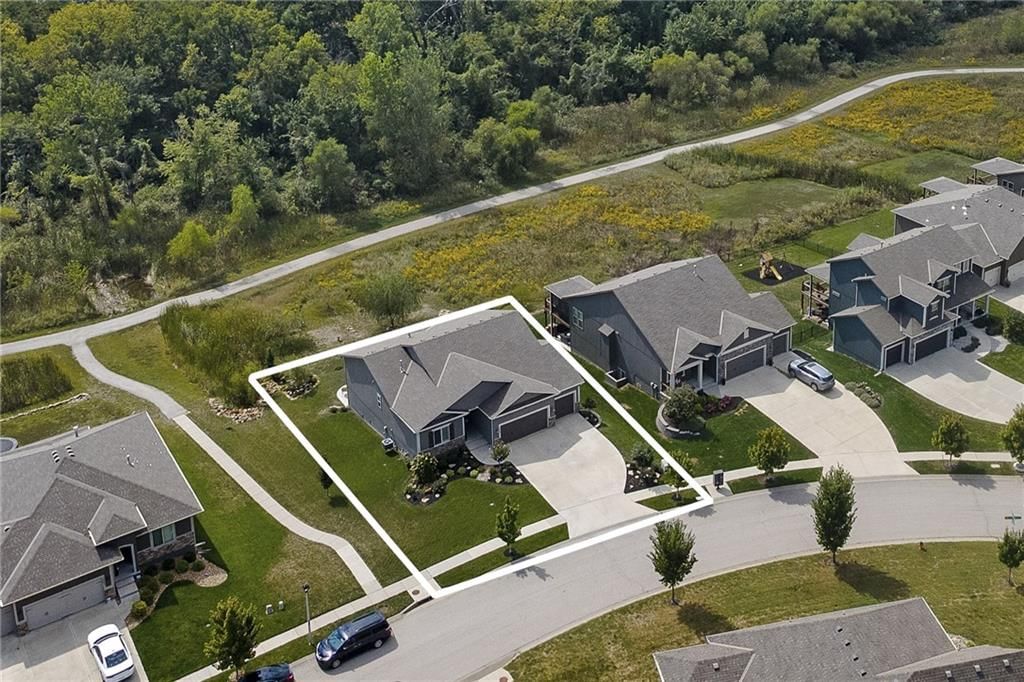 16875 W 170th Court — photo 3