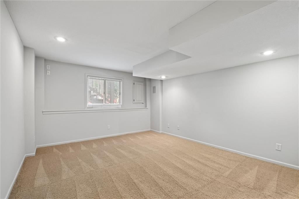 13939 S Summit Street — photo 22
