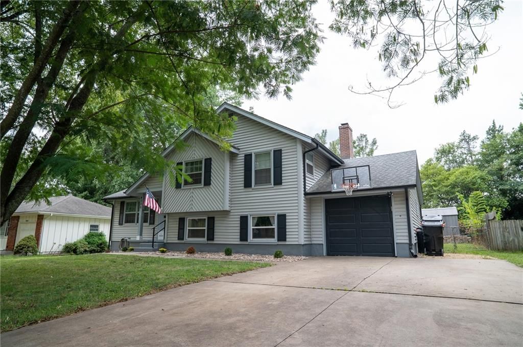 4000 S HOCKER Avenue — photo 4