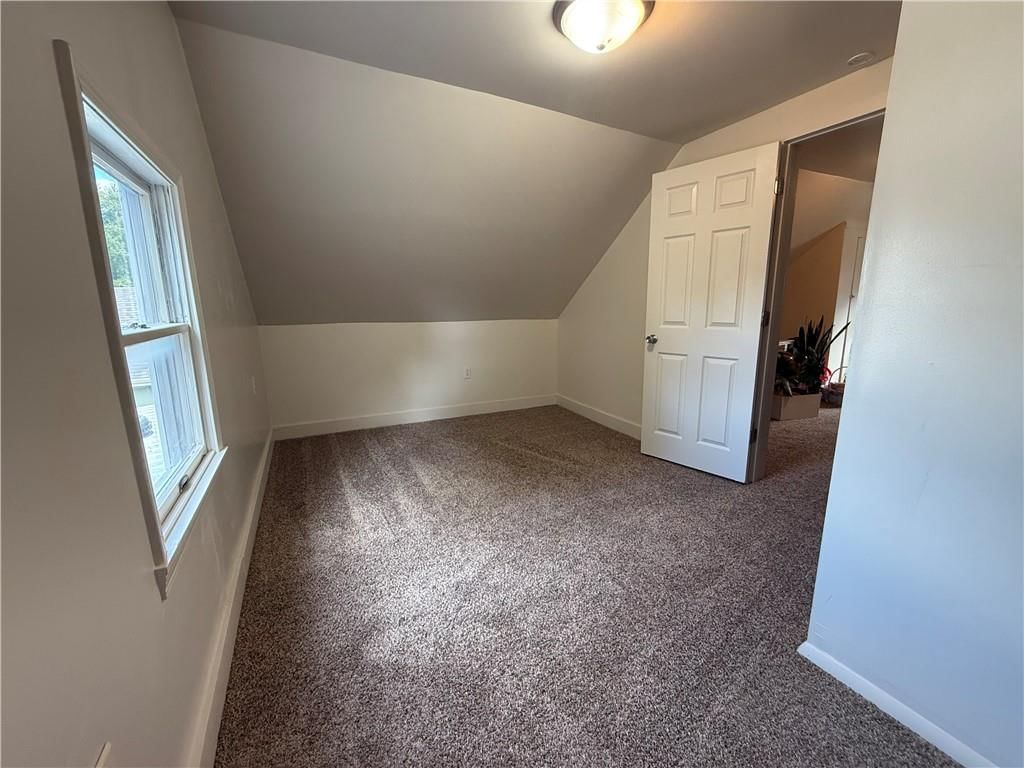 520 W Third Street — photo 16