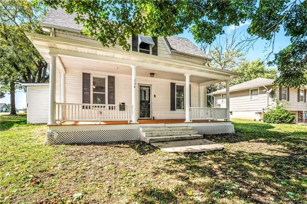206 St Charles Street — photo 3