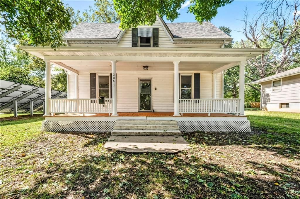 206 St Charles Street — photo 4