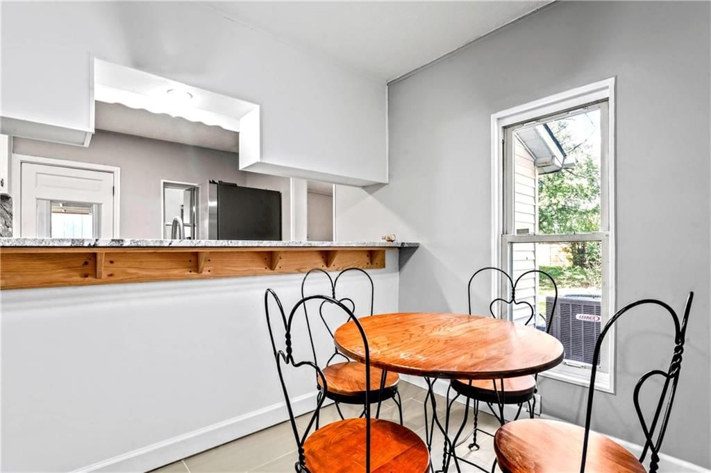206 St Charles Street — photo 8