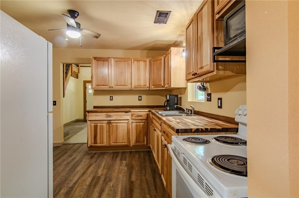 413 E Lincoln Street — photo 20
