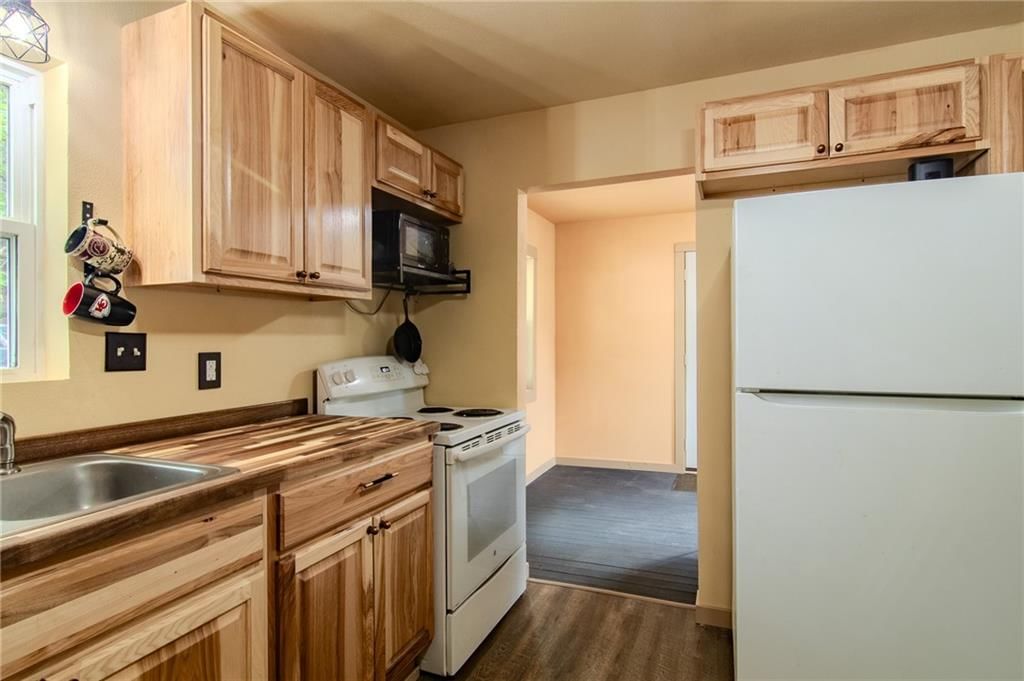 413 E Lincoln Street — photo 23
