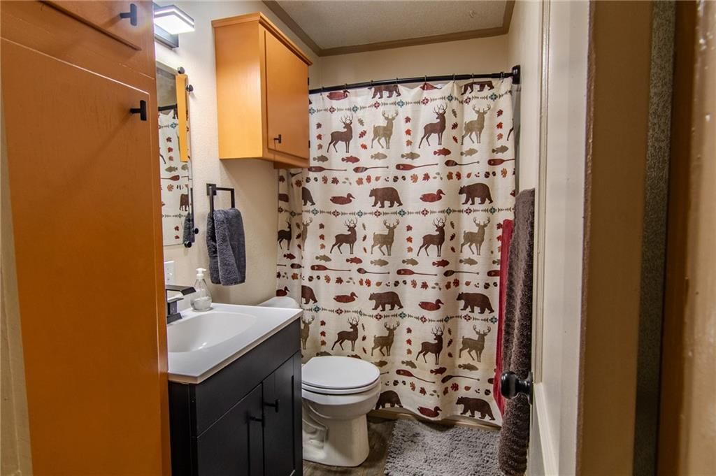 413 E Lincoln Street — photo 24