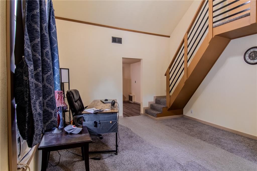 413 E Lincoln Street — photo 7